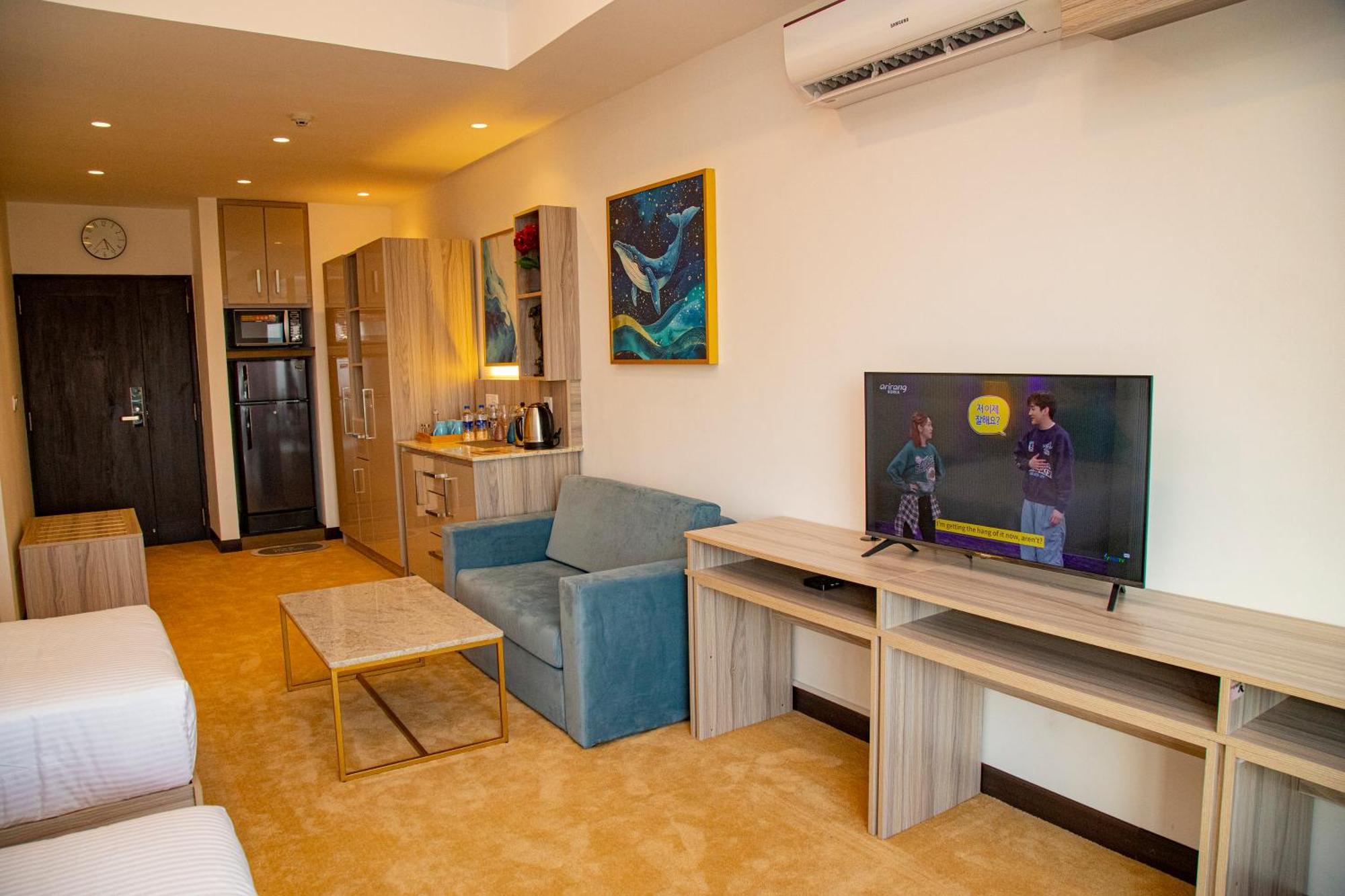 Negombo Ocean Breeze - Bliss On The Beach Luxury Apartments By Serendib Vacation Экстерьер фото